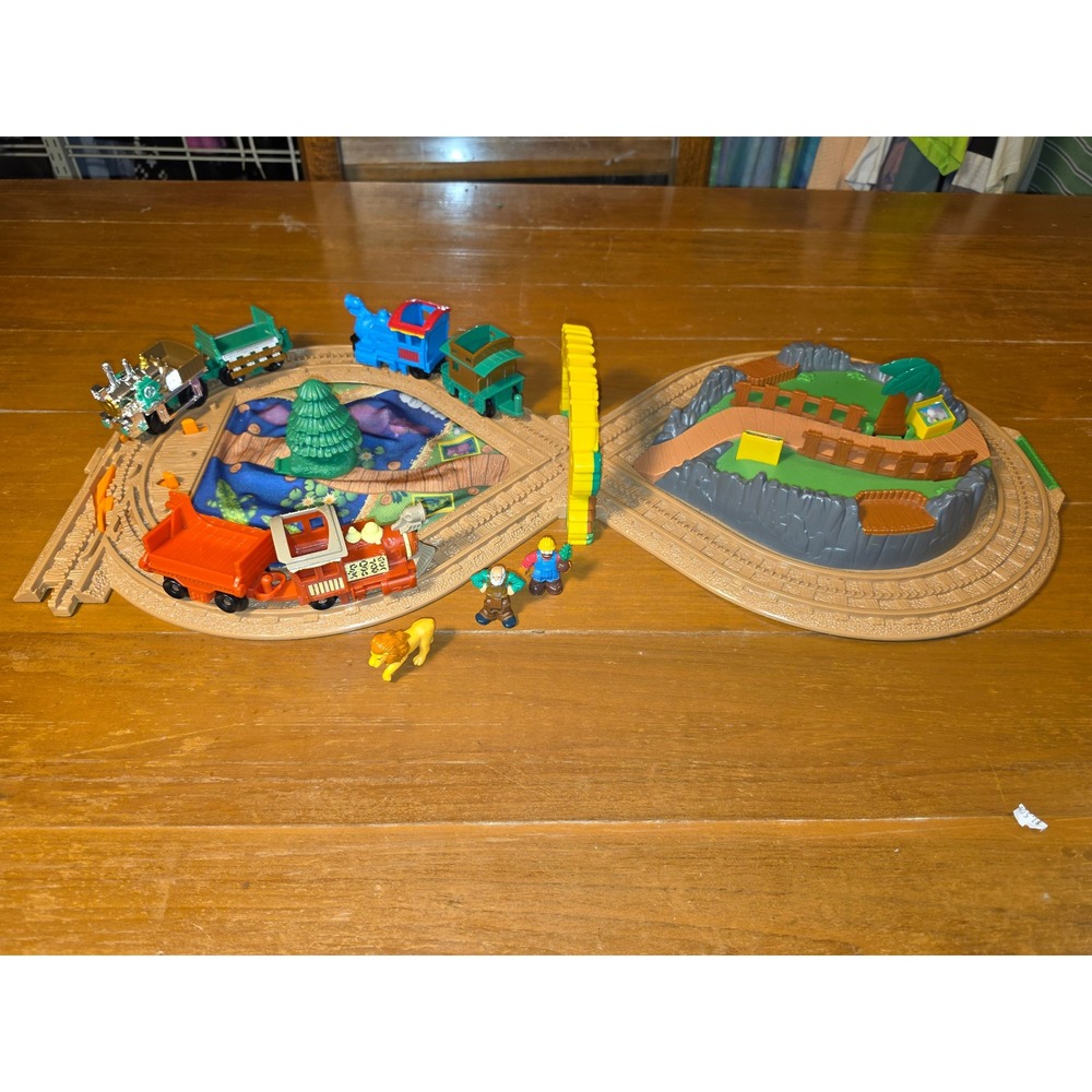 Fisher-Price GeoTrax Zoo Train Set Folding Track Engines Figures Lion Safari